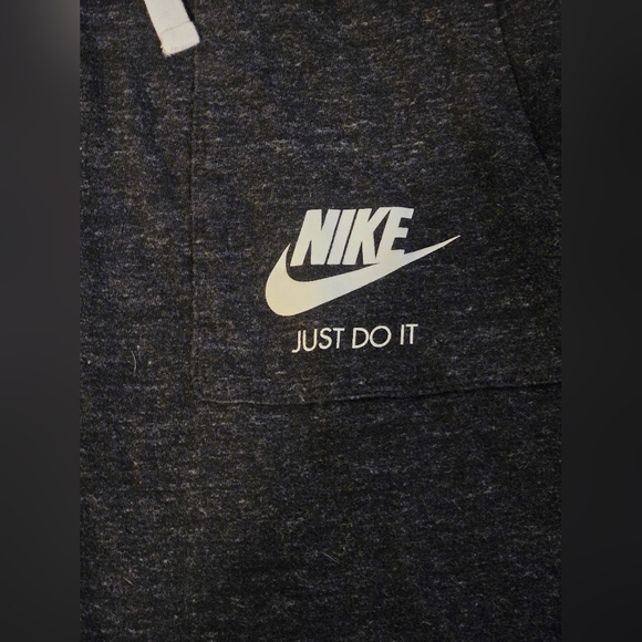 Nike Men’s Club Fleece “Just Do It” Joggers – Charcoal Gray – Size M - Picture 4 of 7